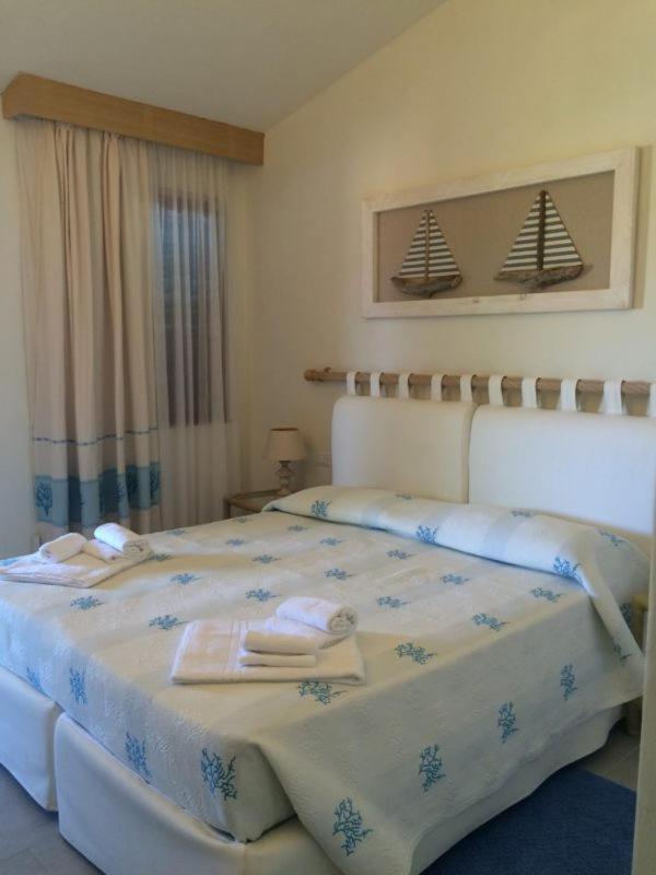 Hotel Палау Екстериор снимка